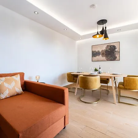 Malagasuite La Jabega 公寓 *